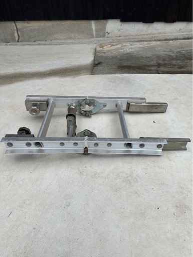 ４月１９日までの出品です。購入予定の方は早めにご相談お願いします。
質問受け付けます。荷揚げウィンチ