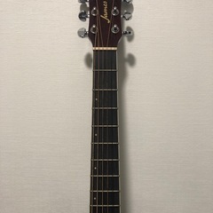 アコースティックギターの画像