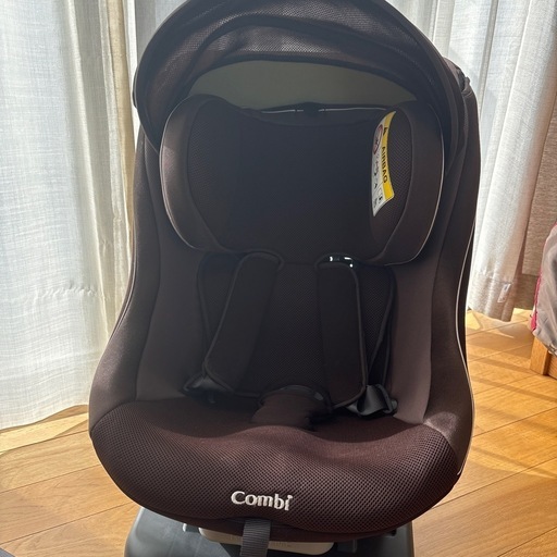 combi コンビ ウィゴーグランデ チャイルドシート