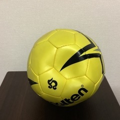 ハンドボール用のボール　高校用　認定球の画像