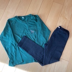 カットソー＆レギンス