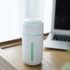 小型 超音波式 加湿器2台セット　卓上 USB充電  7色LED  の画像