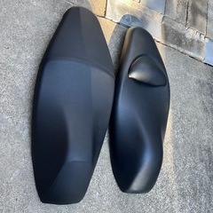 【取引中】
pcx125 jf28  ベトナムホンダ純正のコブ無しシート　【美品】の画像