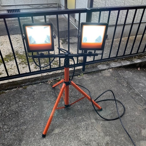 LEDスタンドライトLWT-10000ST