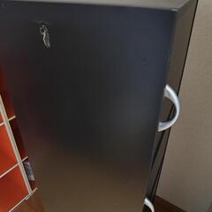 戸付き棚の画像