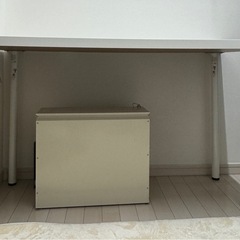 (取引中)IKEA デスク LAGKAPTEN  (ホワイト120x60cm)の画像