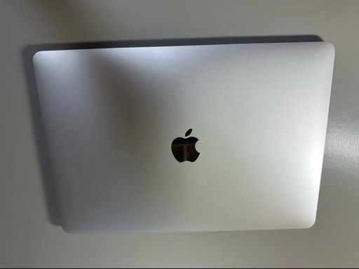 M1 MacBook Air 13.3インチ　外箱付き