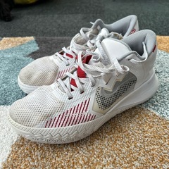 NIKE バッシュ 26.0