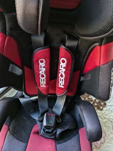 レカロ　RECARO　チャイルドシート　赤