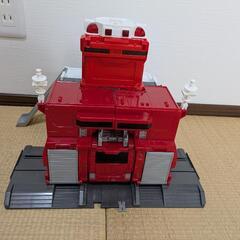 【取引予定者決定しました】トミカ　ビッグファイヤー＆コマンドステ...