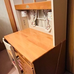 お洒落　カントリー調　学習机の画像