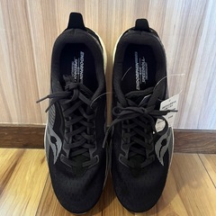 サッカニー　スニーカーの画像