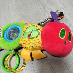 お値下げ中　はらぺこあおむし　布おもちゃの画像