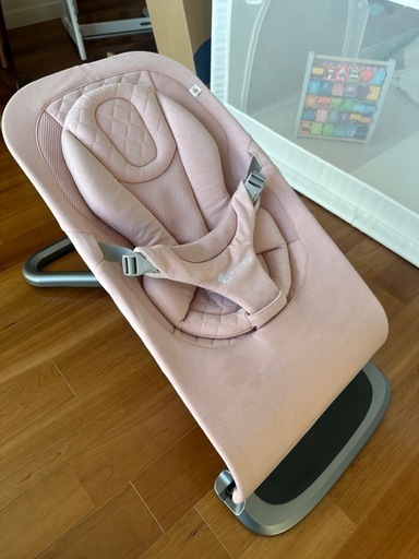 ergobaby バウンサー　ピンク　