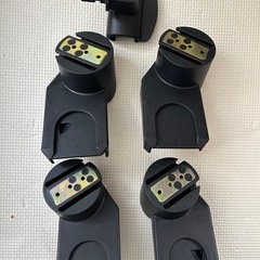クイニー　マキシコシ　アダプター　ベビーカー⇄チャイルドシート