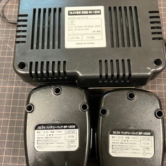 インパクトドライバー バッテリー2個 充電器 セットの画像