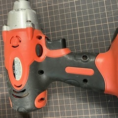 インパクトドライバー バッテリー2個 充電器 セットの画像