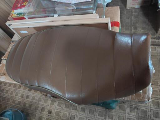 バリオス1型　タックロール　茶色　新品に近い