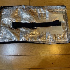 ウーバーイーツ　バッグの画像