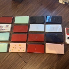DS Lite16個とDSゲーム16個の画像