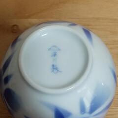 茶碗、湯呑み、和皿セットの画像