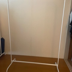 【取引中】 IKEA イケア MULIG ムーリッグ ハンガーラック ホワイト 2個セット の画像