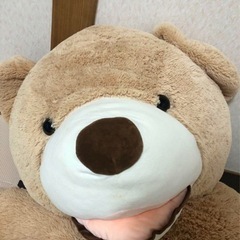 大きいクマのぬいぐるみの画像