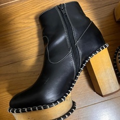 廃盤◎MOUSSY 黒 ショートブーツ　ヒール ウッドソール Mの画像