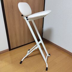 (美品) 無段階調整 チェア W-300W (折りたたみ・ワーク・カウンター・ホビー椅子)の画像