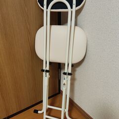 (美品) 無段階調整 チェア W-300W (折りたたみ・ワーク・カウンター・ホビー椅子)の画像