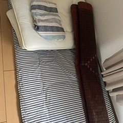 冷蔵庫、エアコン、洗濯機、暖房、布団無料あげますの画像