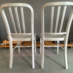 オシャレなネイビーチェア2脚セット！の画像