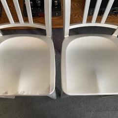 オシャレなネイビーチェア2脚セット！の画像