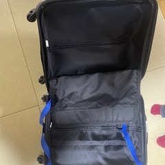 キャリーケースの画像