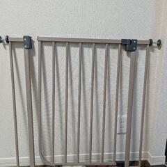 ベビーゲート　日本育児　グレージュの画像