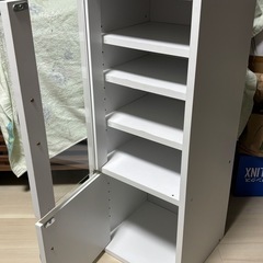 食器棚、収納棚の画像