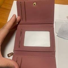*ピンクの2つ折り財布＊の画像