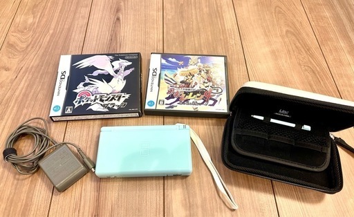 【美品】任天堂DS 本体 水色 ポケモン ブラック FF零式 セット
