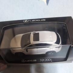 「値下げ」レクサス NX200t 1/43スケールの画像