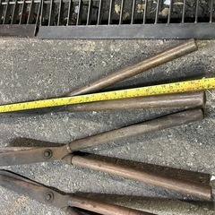 伐採やお茶等に使う道具の画像