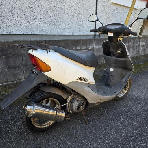 ライブディオ リアタイヤバッテリー新品 調子良好 千葉県より 配達可能