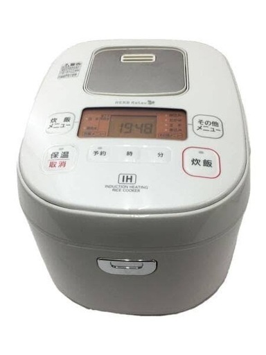 炊飯器　5.5合　2017年製