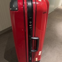 【引き渡し相談中】スーツケースMサイズ 　TSAロック　の画像
