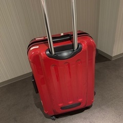 【引き渡し相談中】スーツケースMサイズ 　TSAロック　の画像