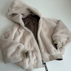 キッズ130-140 リバーシブルアウターの画像