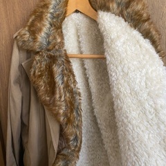 コート 中のモフモフ取り外し可の画像