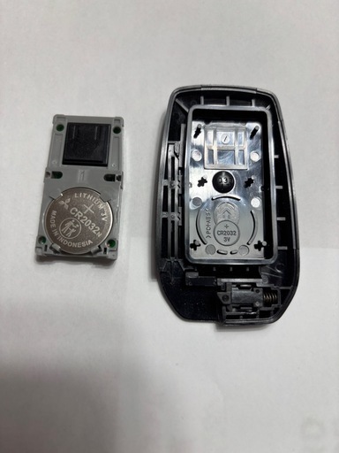 アルファード３０系後期　スマートキー
