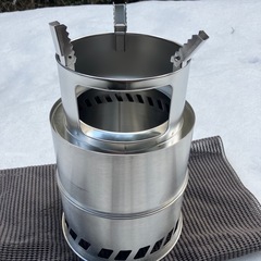 中型ウッドストーブ キャンプストーブ 高さ約31cm 直径約20焚火や防災 アウトドア調理にどうぞの画像