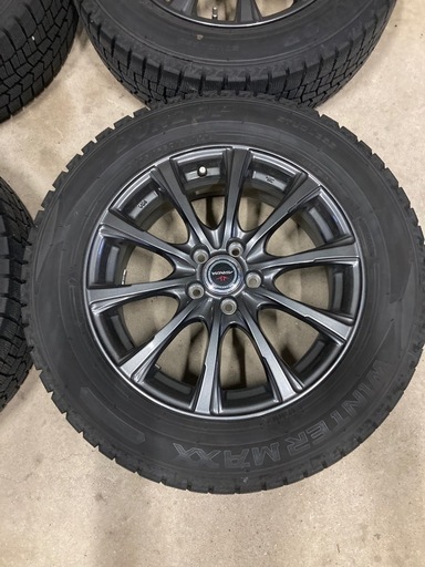 ライズ　ロッキー　ハイブリッド　タイヤホイール