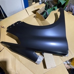 アルファード30 純正 FR新品 未塗装の画像